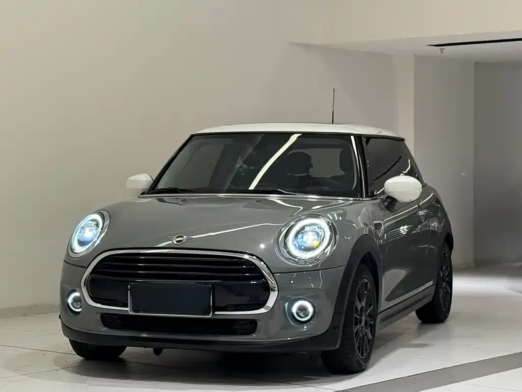 MINI Cooper (3-door) — фото 1