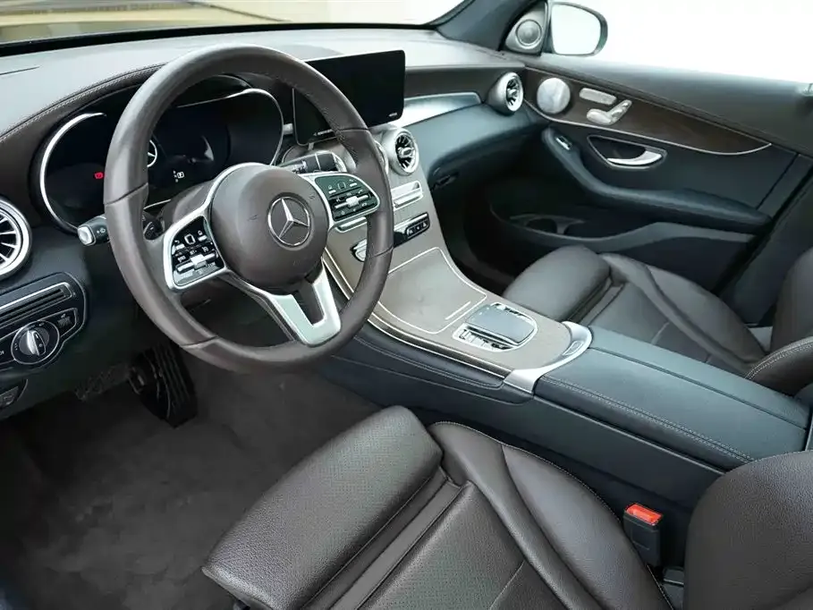 Mercedes-Benz GLC — фото 10
