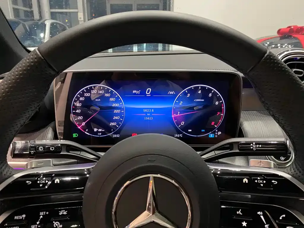 Mercedes-Benz GLC — фото 2