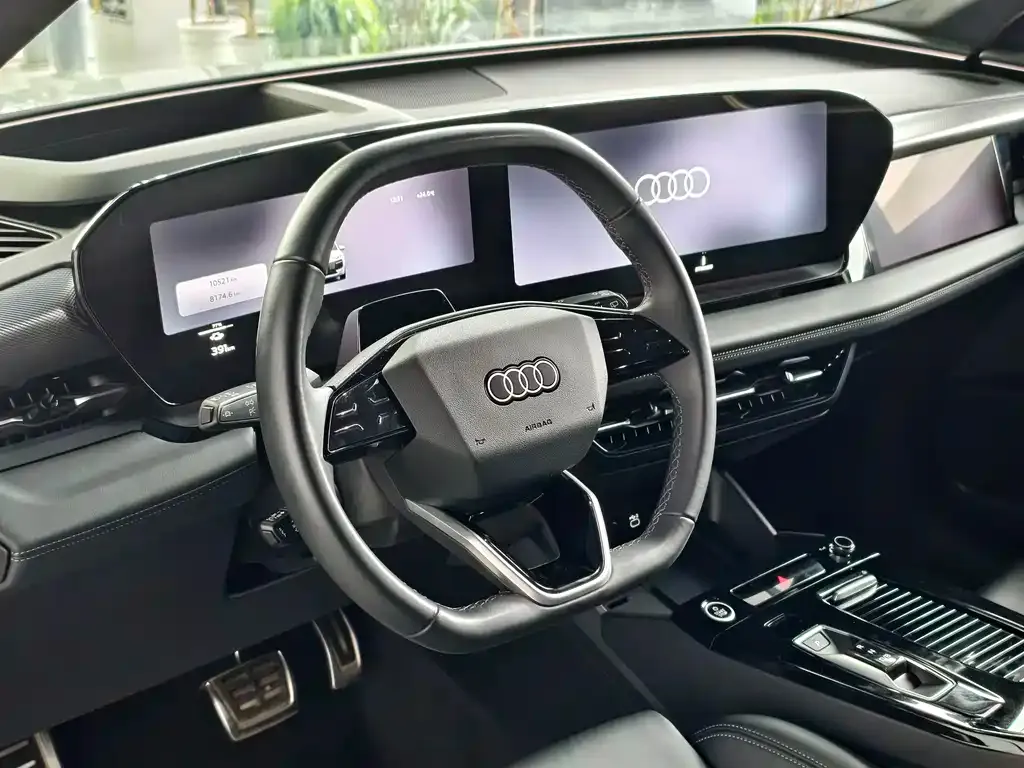 Audi Q6L e-tron — фото 6