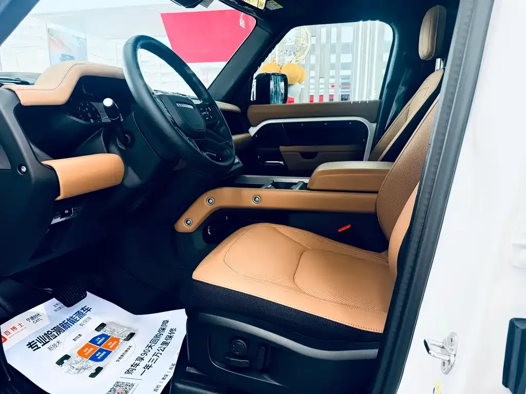 Land Rover Defender — фото 10