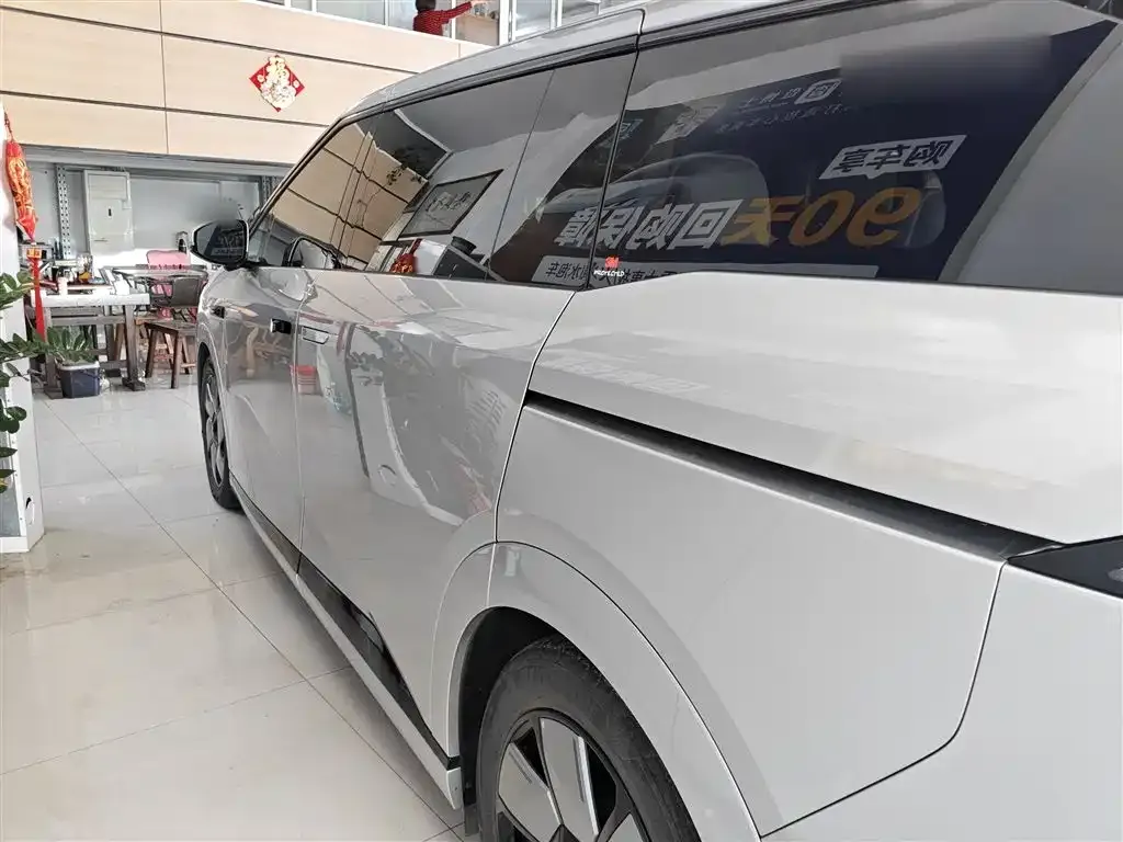 XPeng X9 2024 из CN, фото 6