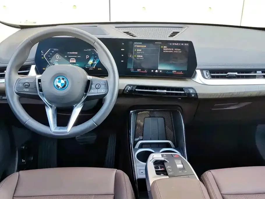 BMW iX1 2025 из CN, фото 6