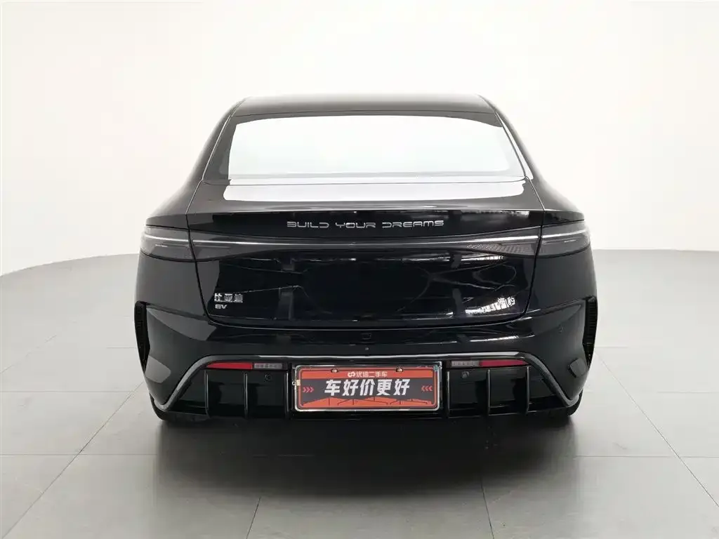BYD Seal — фото 2