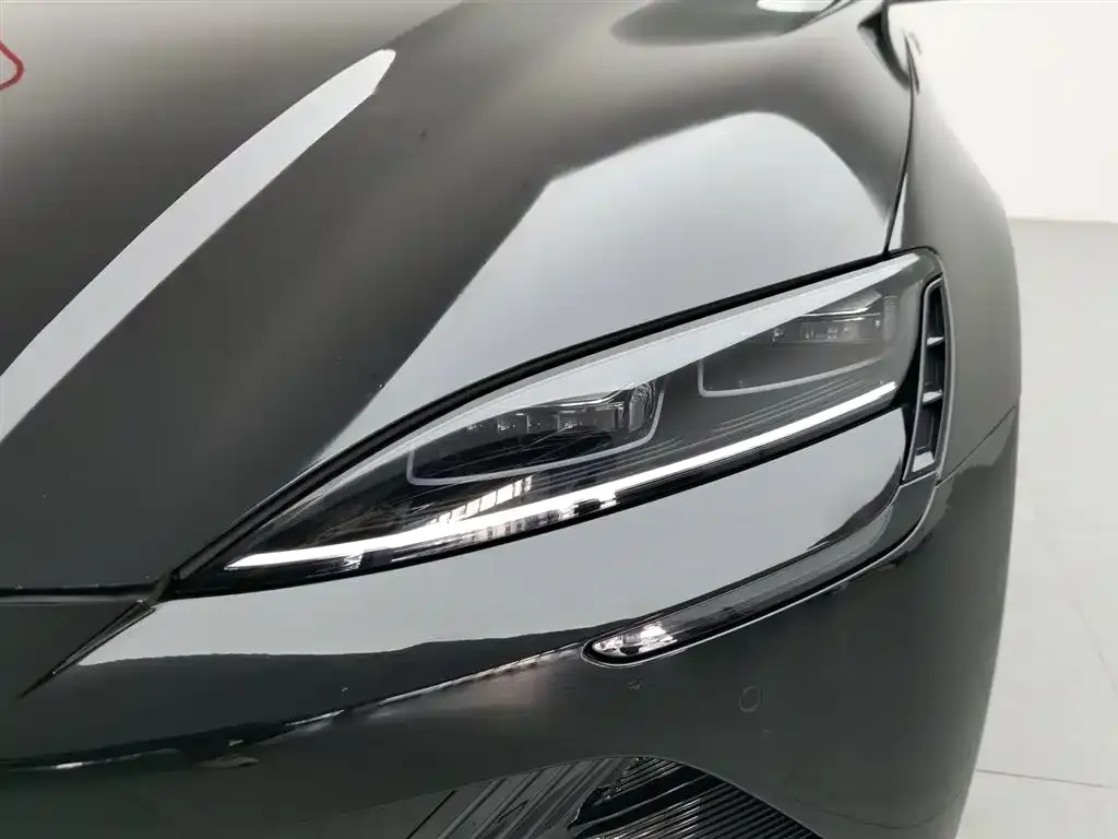 BYD Seal — фото 6