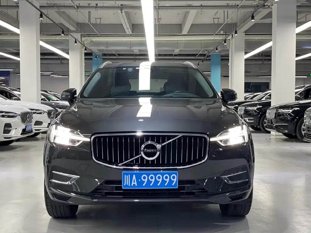 Volvo XC60 — фото 2