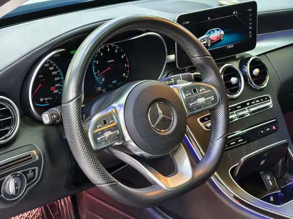 Mercedes-Benz C-Class — фото 10