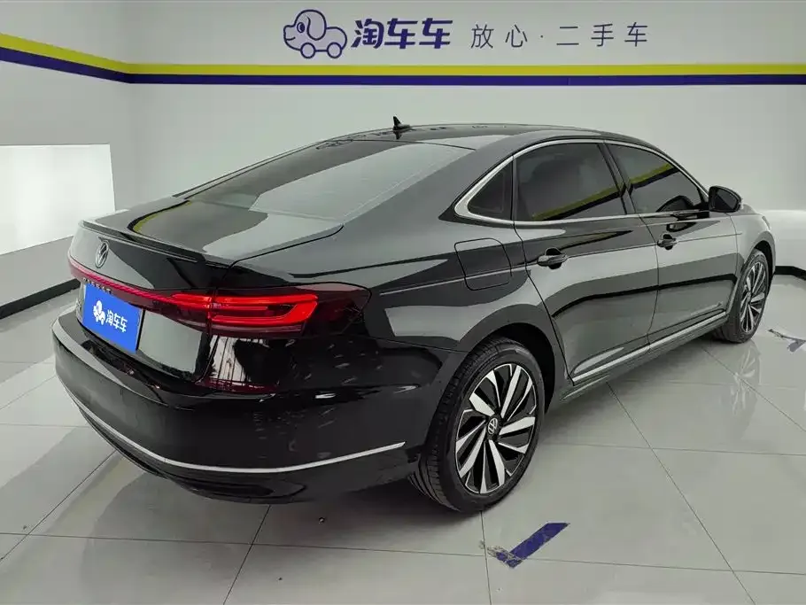 Volkswagen Passat — фото 8