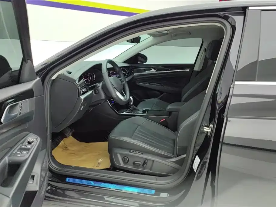 Volkswagen Passat — фото 6