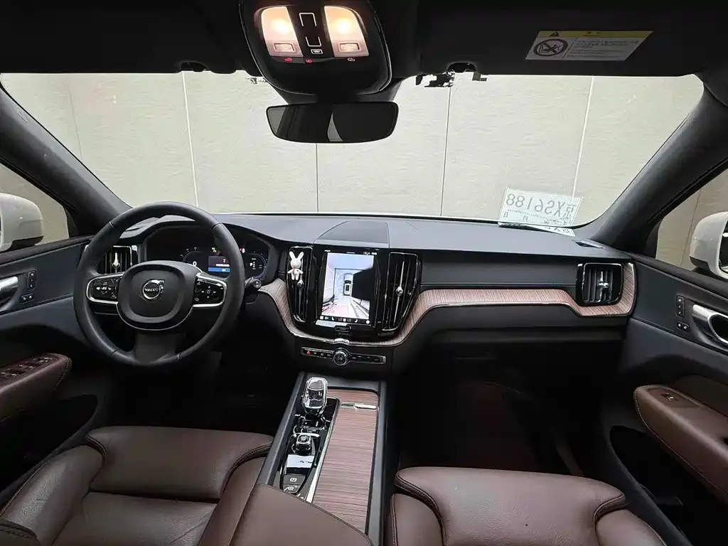 Volvo XC60 PHEV 2024 из CN, фото 9