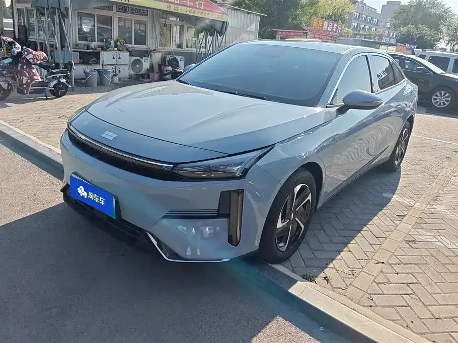 Geely Galaxy L6