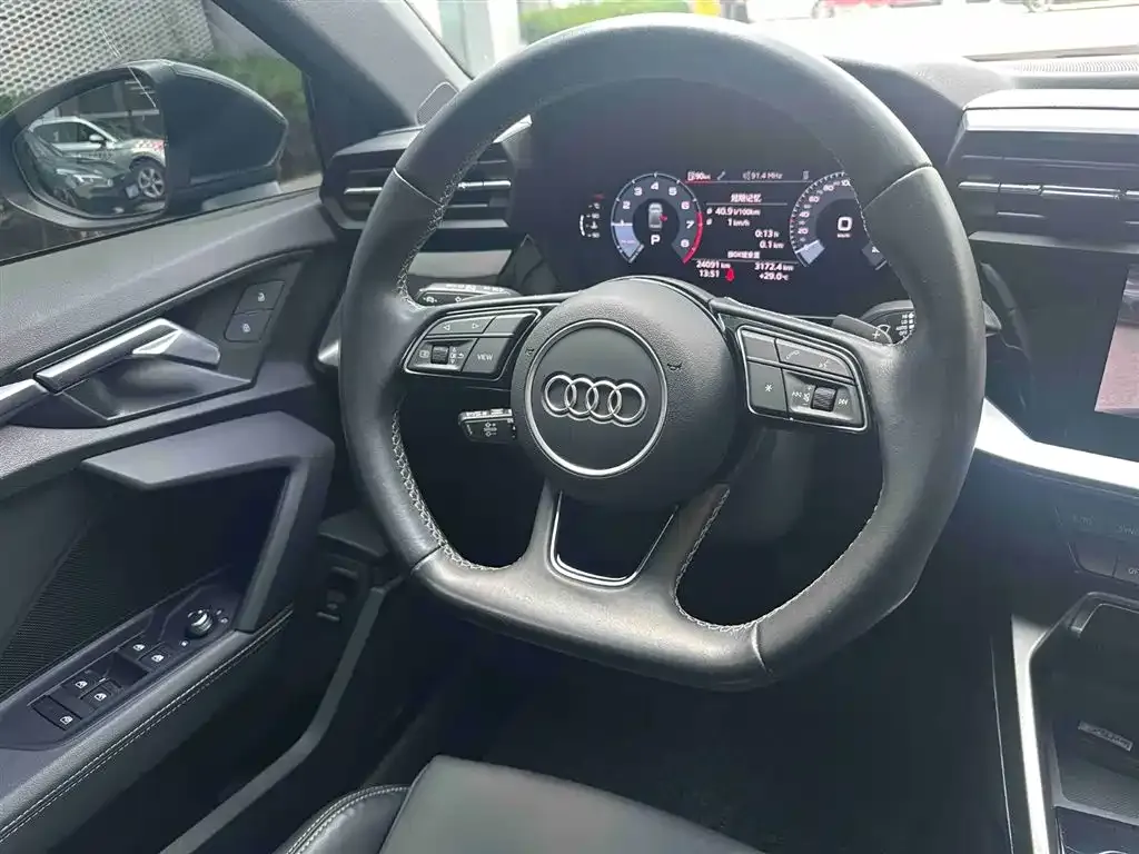 Audi A3 — фото 3