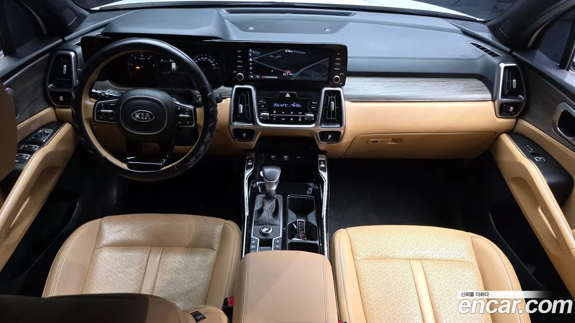 Kia Sorento — фото 9