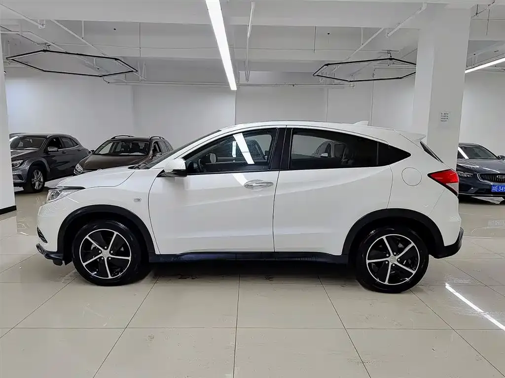 Honda Vezel 2021 из CN, фото 2