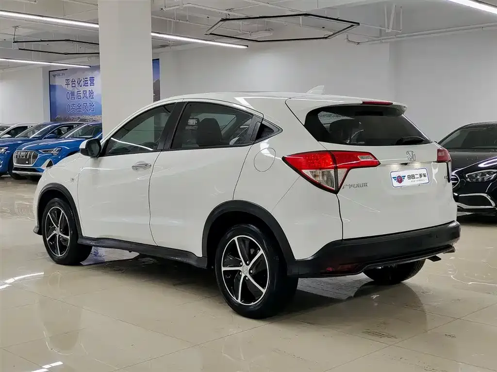 Honda Vezel 2021 из CN, фото 6
