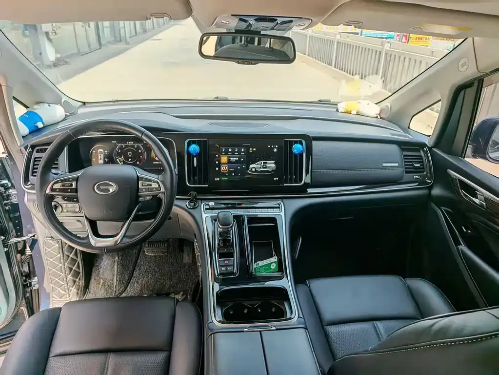GAC Motor Trumpchi M8 — фото 10