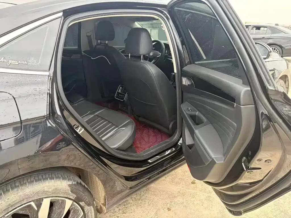 Volkswagen Passat — фото 10
