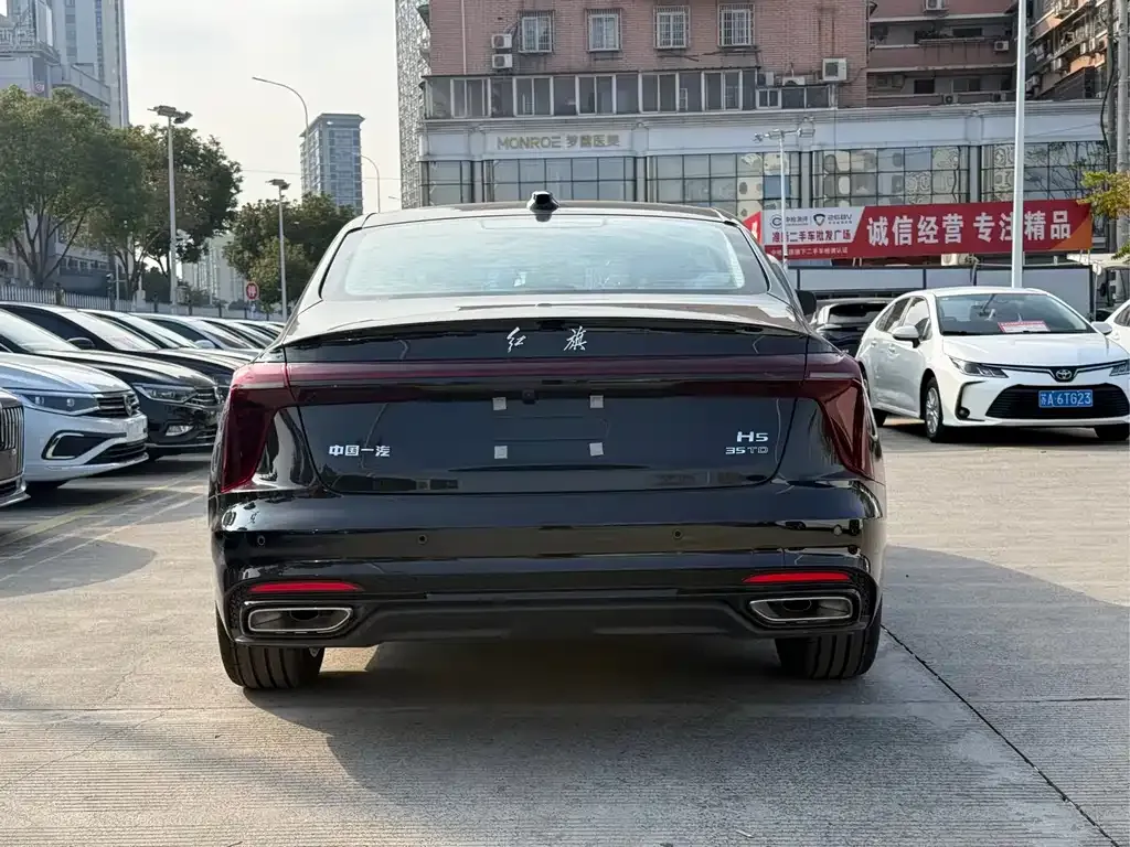 Hongqi H5 — фото 3