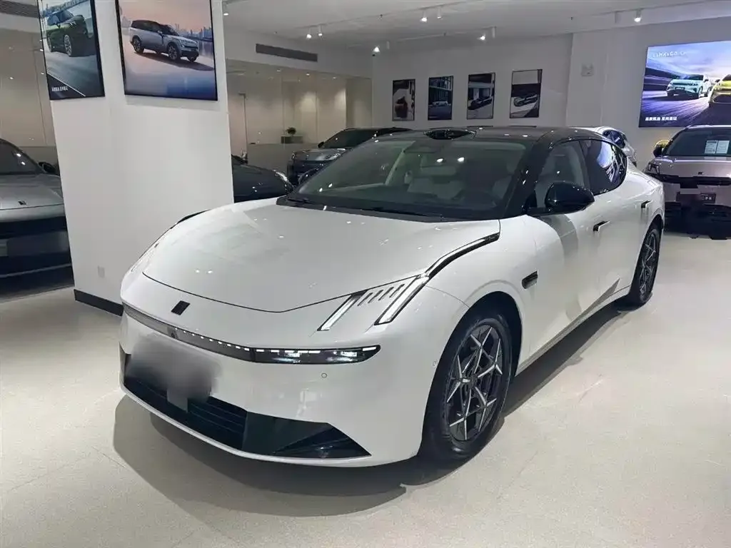 Lynk & Co 10 EM-P