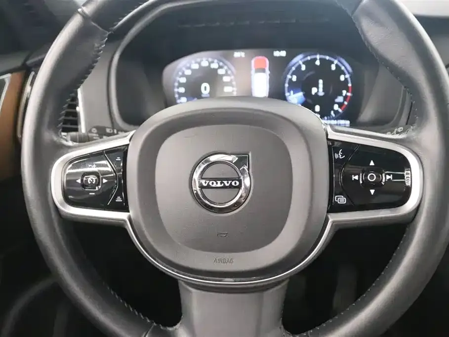 Volvo XC90 2021 из CN, фото 2