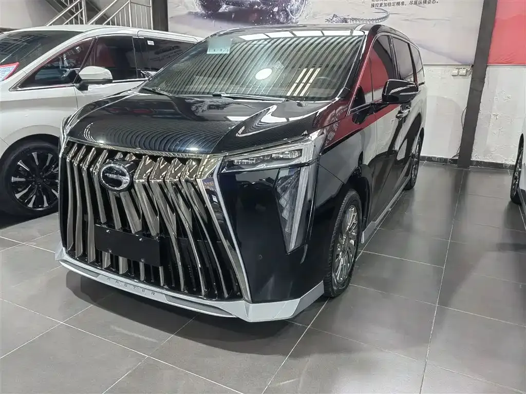 GAC Motor Trumpchi M8 — фото 1