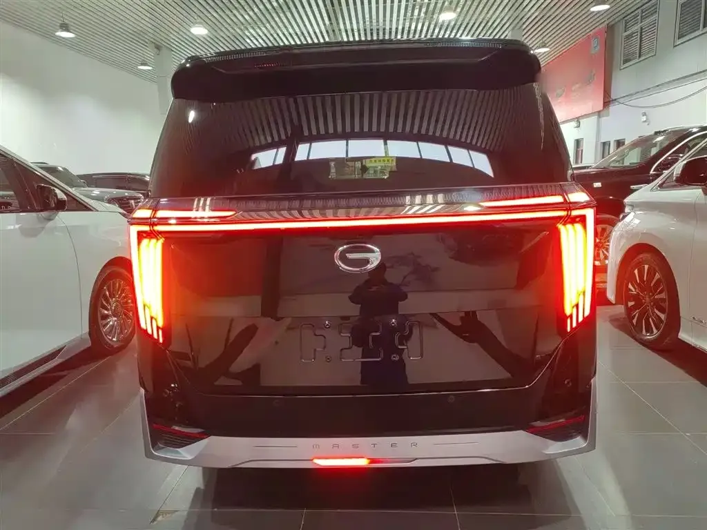 GAC Motor Trumpchi M8 — фото 3
