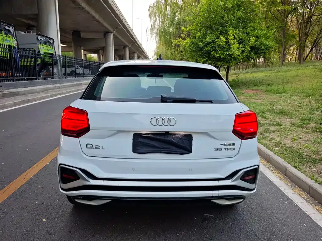 Audi Q2L 2023 из CN, фото 8