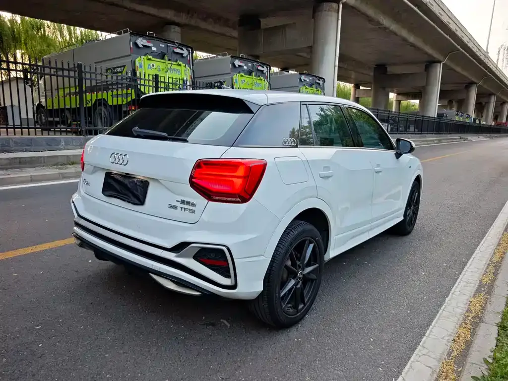 Audi Q2L 2023 из CN, фото 5