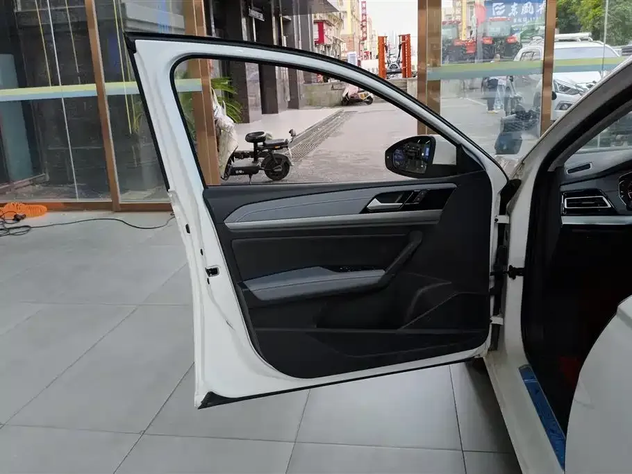 Volkswagen Lavida 2024 из CN, фото 6