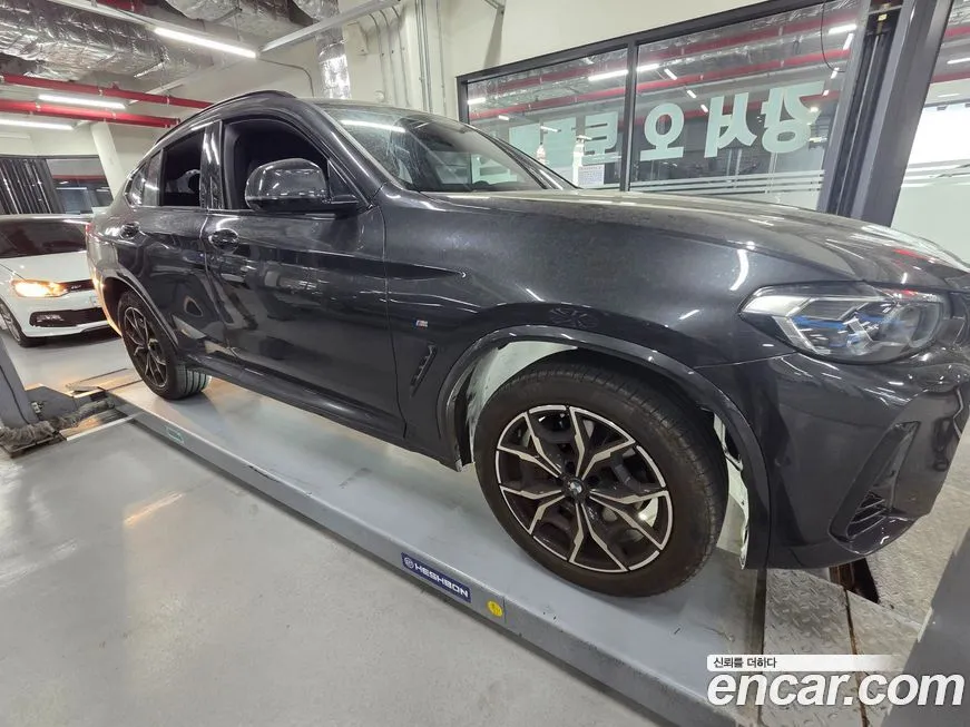 BMW X4 2024 из KR, фото 8
