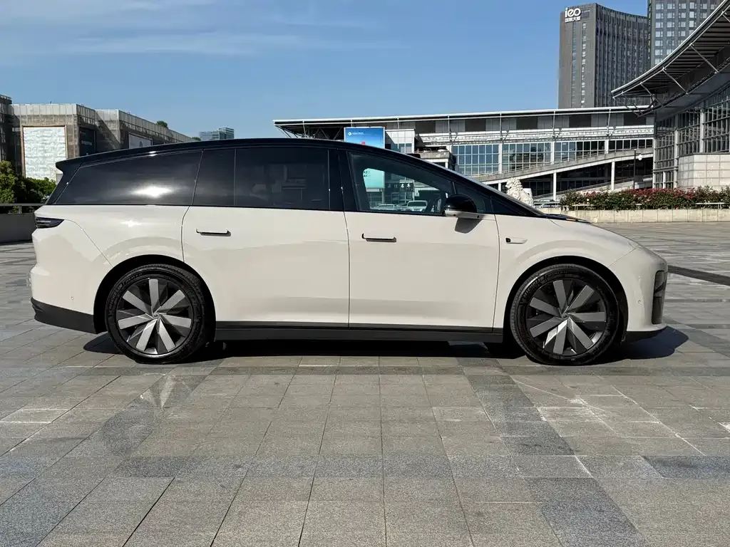 Li Auto i8 2025 из CN, фото 2