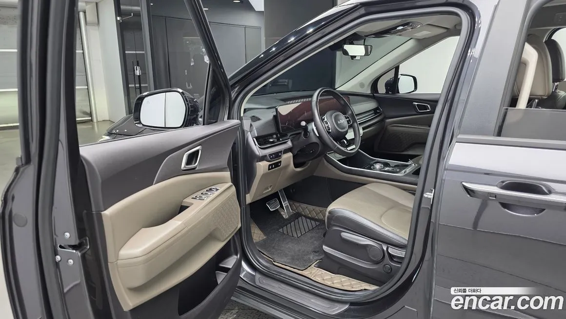 Kia Carnival — фото 10