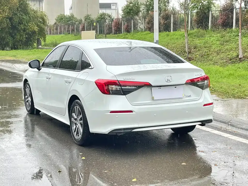 Honda Civic — фото 5