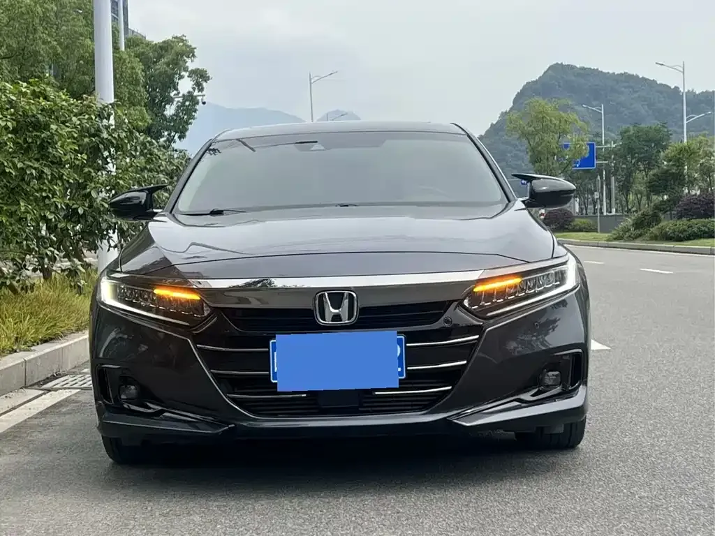 Honda Accord — фото 3