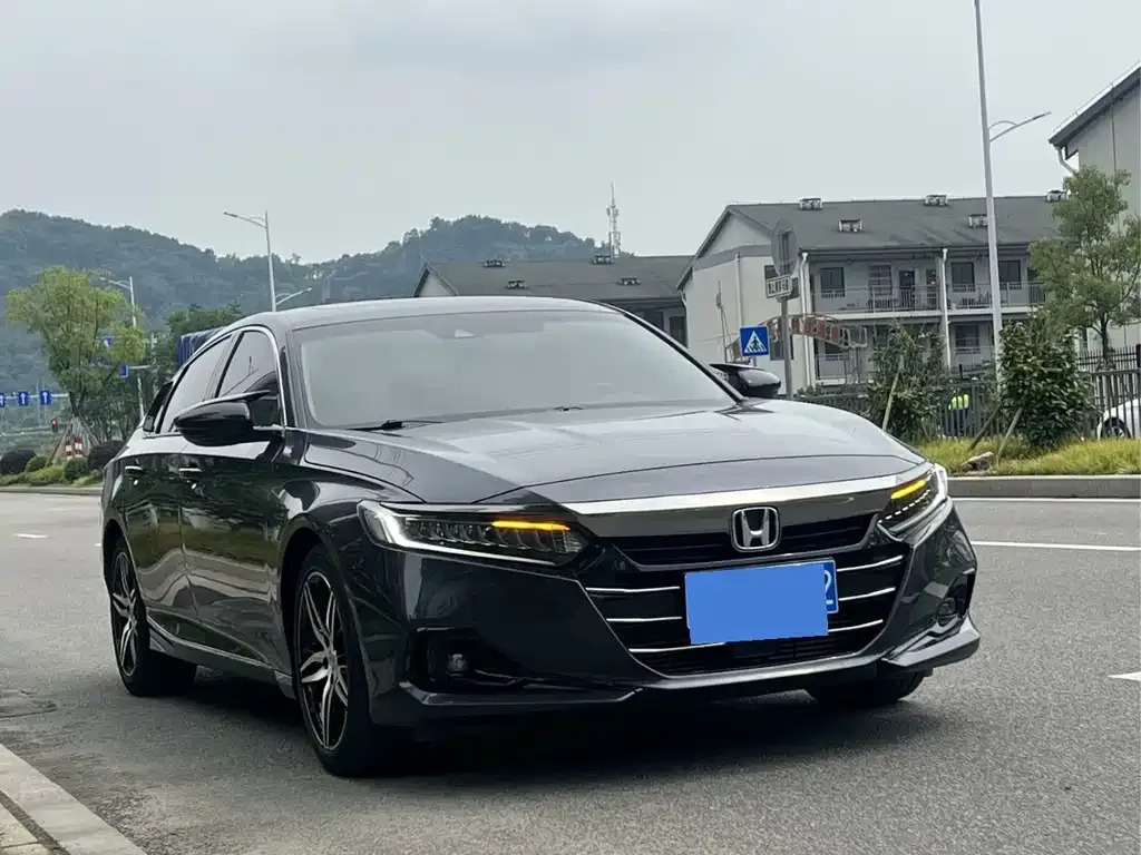Honda Accord — фото 4