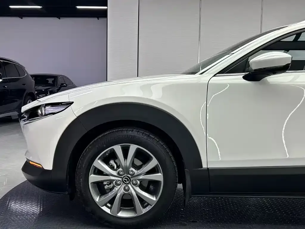 Mazda CX-30 — фото 4