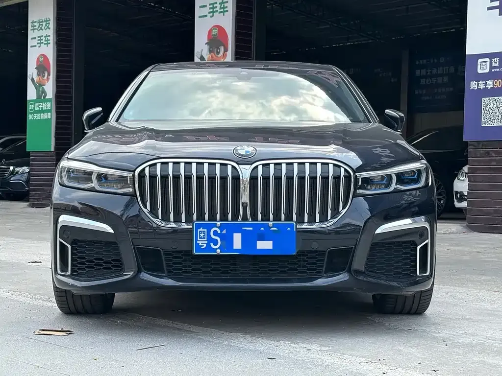 BMW 7 Series 2022 из CN, фото 5