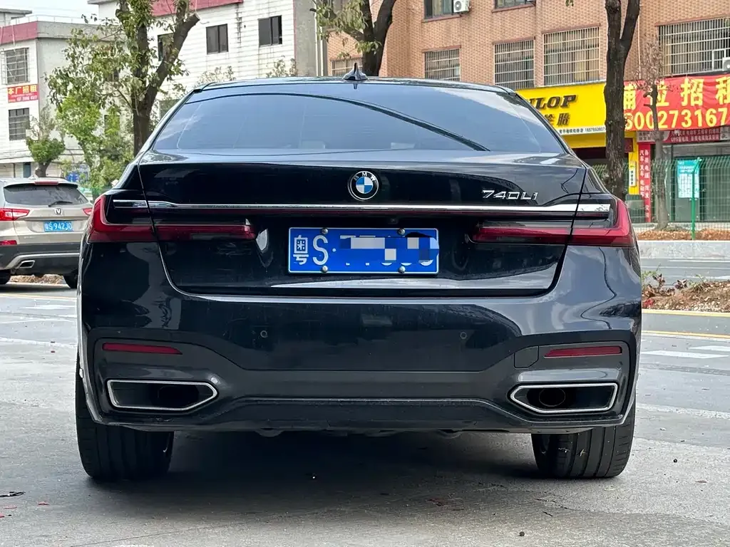 BMW 7 Series 2022 из CN, фото 3