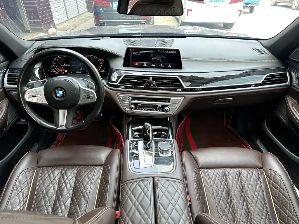 BMW 7 Series 2022 из CN, фото 6