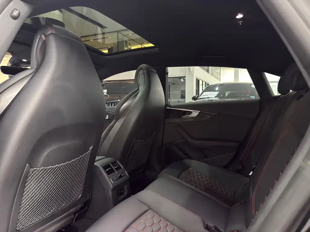Audi RS 5 2025 из CN, фото 10