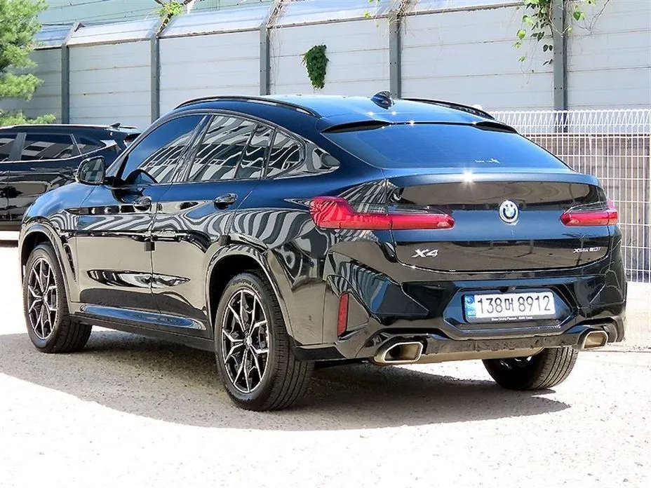 BMW X4 — фото 10
