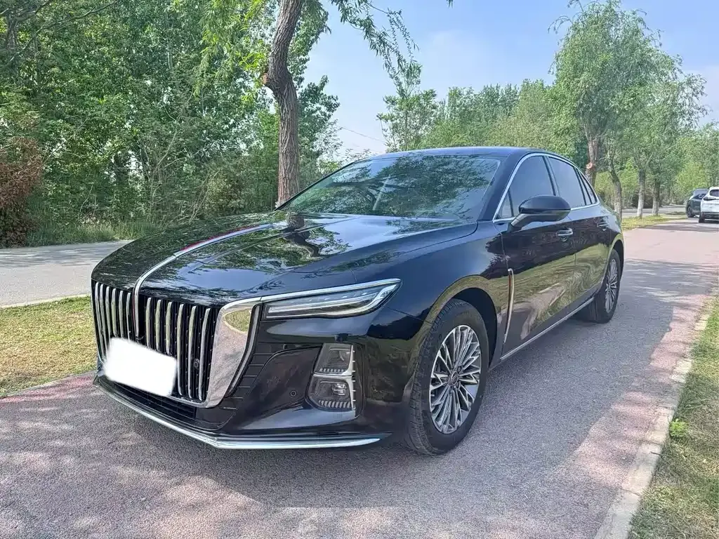 Hongqi H5 — фото 1