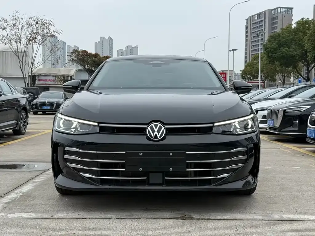 Volkswagen Passat — фото 6