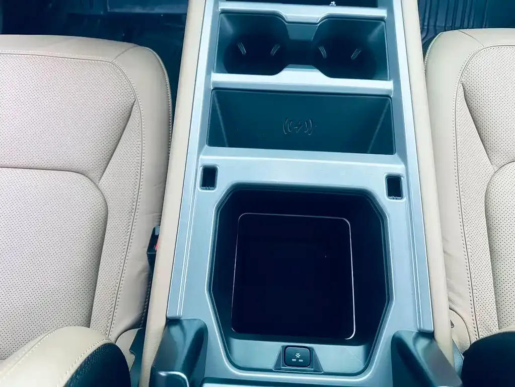 Land Rover Defender — фото 4