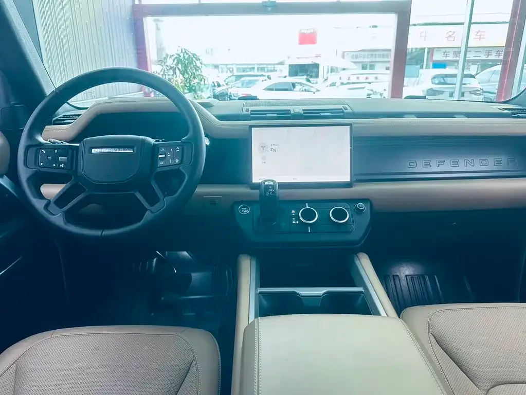 Land Rover Defender — фото 9