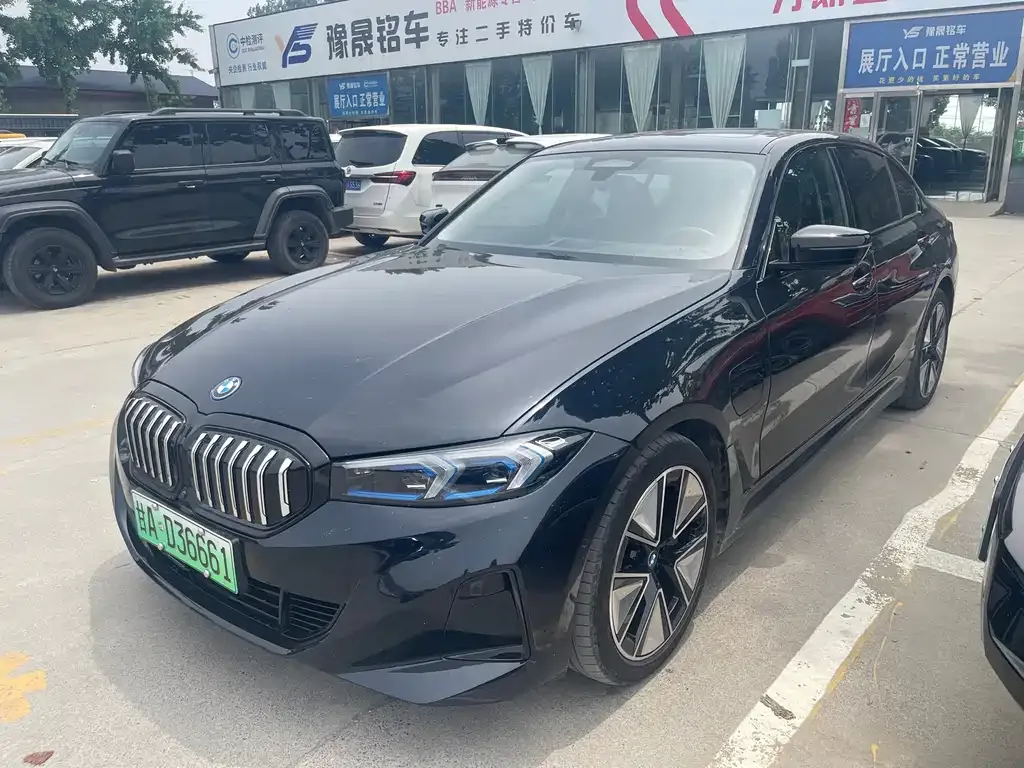 BMW i3 — фото 1