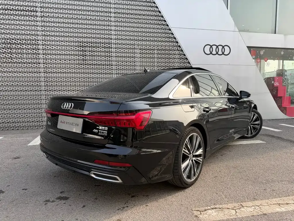 Audi A6L — фото 3