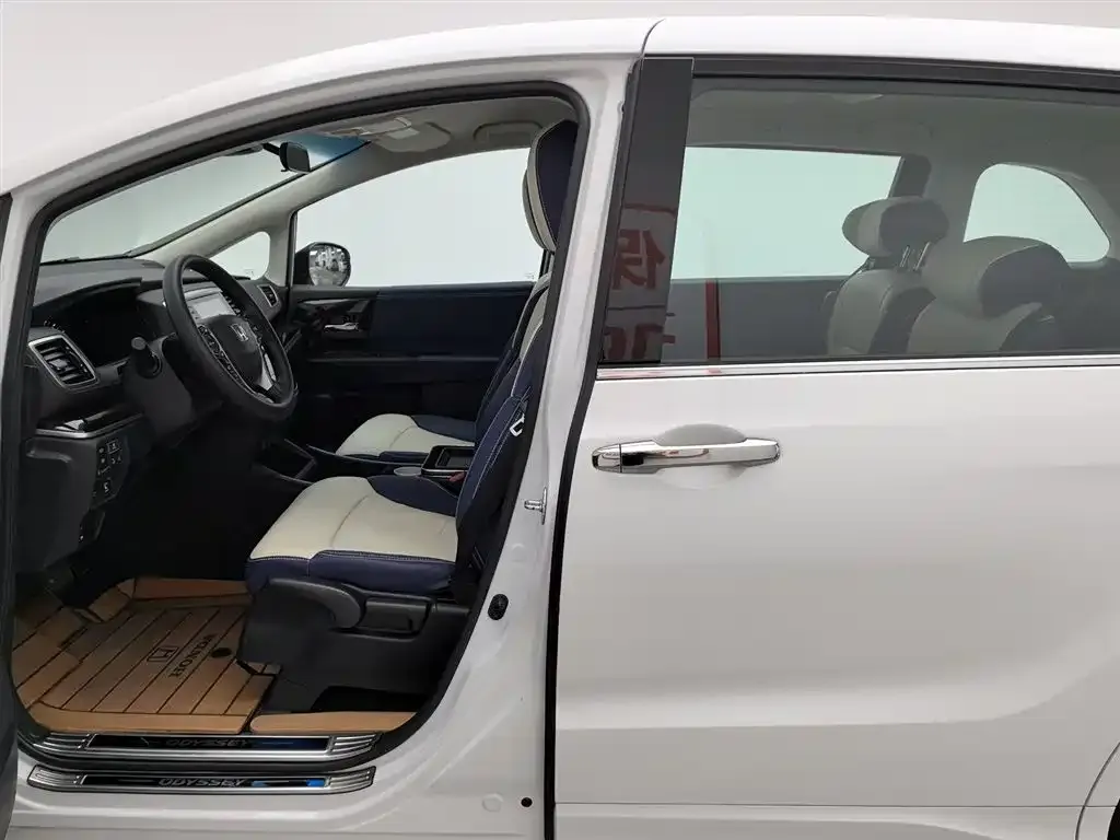 Honda Odyssey 2021 из CN, фото 8