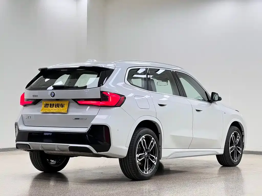 BMW X1 — фото 4