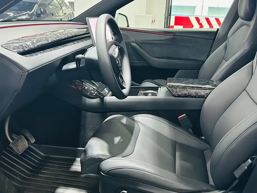 Tesla Model Y L 2025 из CN, фото 5